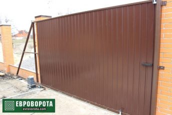 ворота из металлопрофиля в Харькове