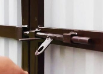 Задвижка для ворот